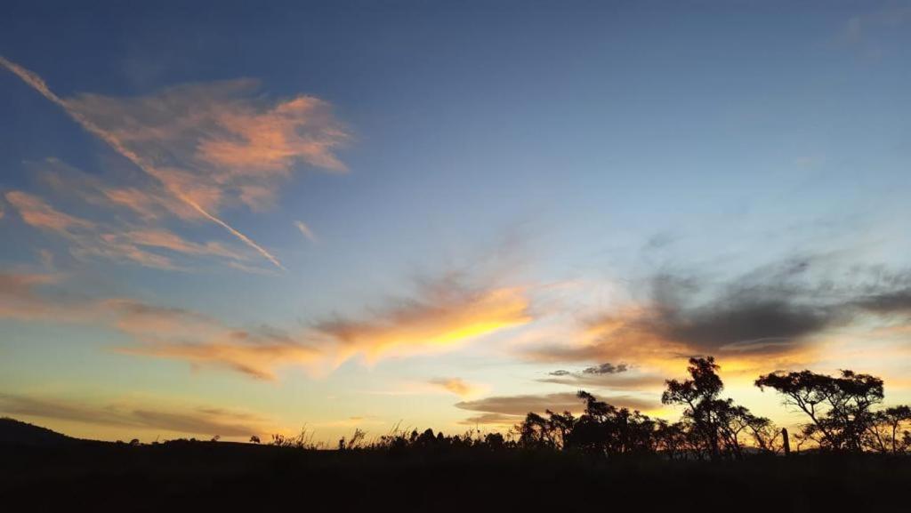 Pousada Por Do Sol Cunha Esterno foto